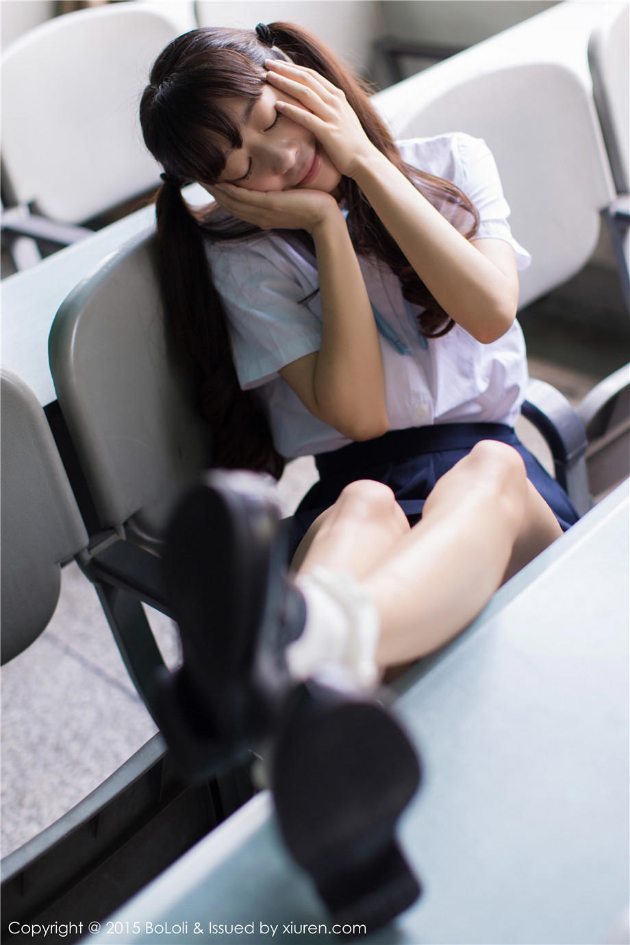 my family英语作文带翻译